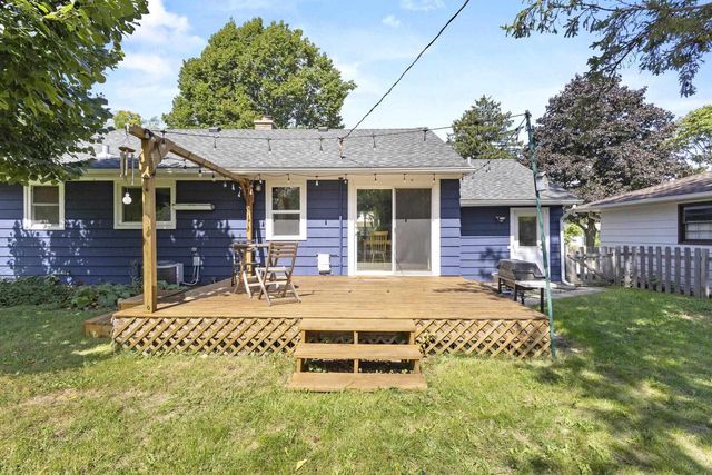 4325 Travis Terrace, Madison, WI 53711