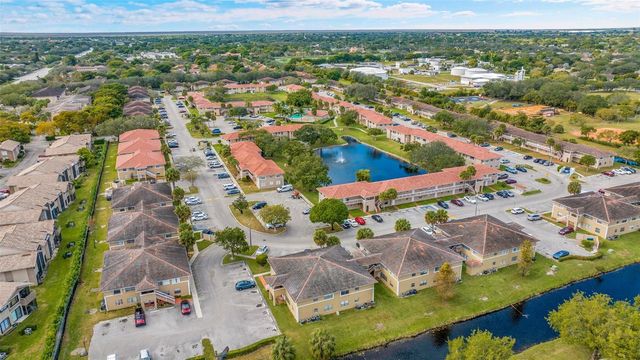 906 Twin Lakes Drive 8-J, Coral Springs, FL 33071