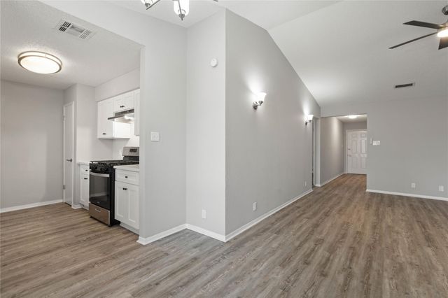12808 Chromite ST B, Austin, TX 78727