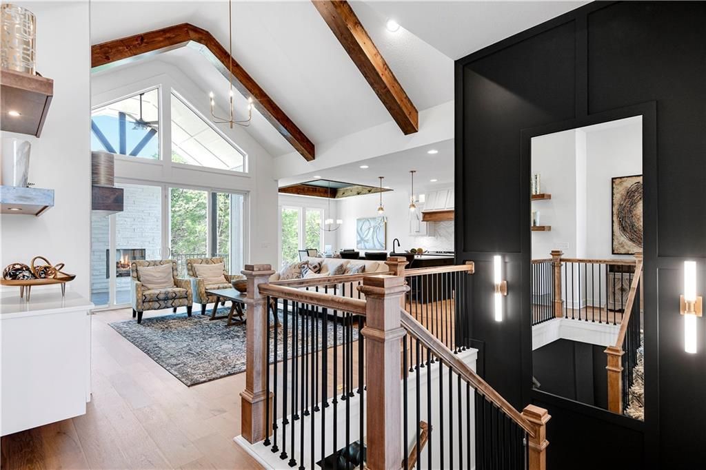 24999 W 98th Place, Lenexa, KS 66227