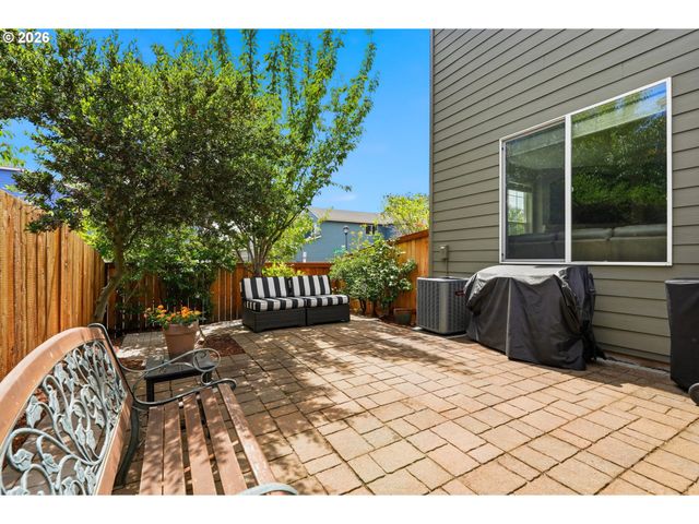 3690 Se STARLING Pl, Hillsboro, OR 97123