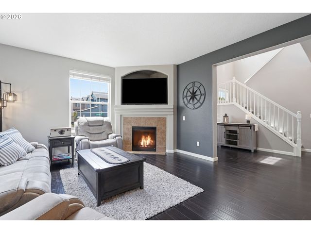 3690 Se STARLING Pl, Hillsboro, OR 97123