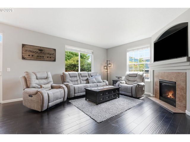 3690 Se STARLING Pl, Hillsboro, OR 97123