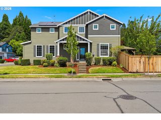 3690 Se STARLING Pl, Hillsboro, OR 97123