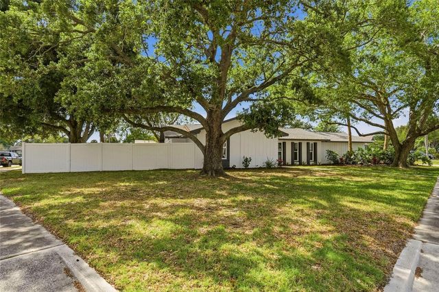 9516 MERRIMOOR BOULEVARD, Seminole, FL 33777