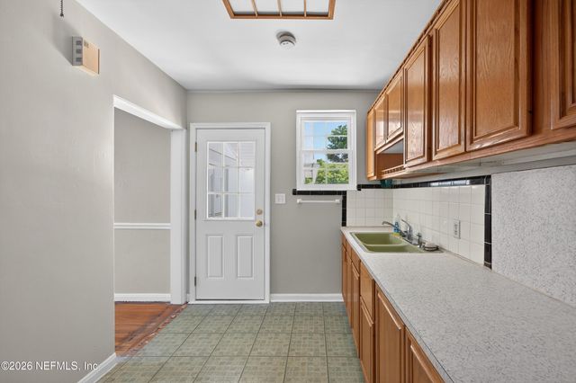 4220 GENOA Avenue, Jacksonville, FL 32210