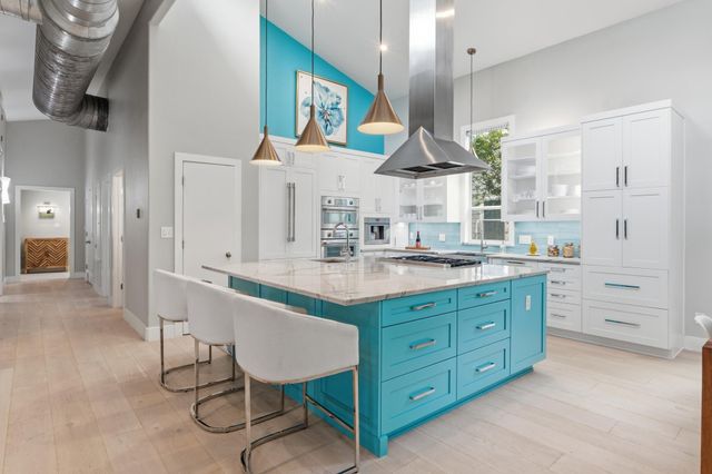 708 Upson ST, Austin, TX 78703
