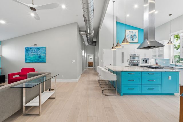 708 Upson ST, Austin, TX 78703