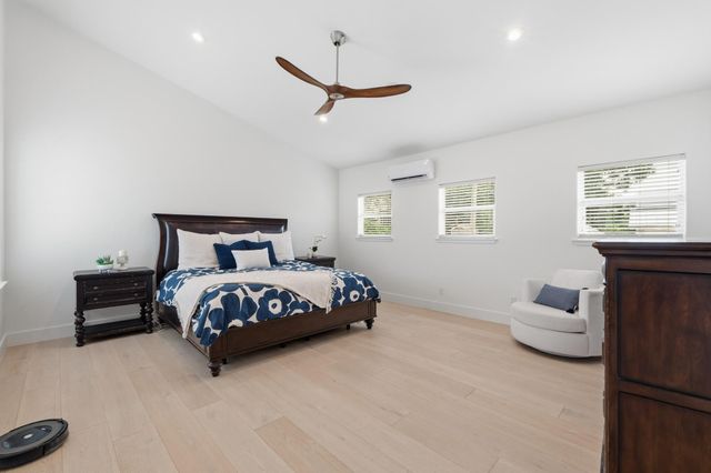 708 Upson ST, Austin, TX 78703