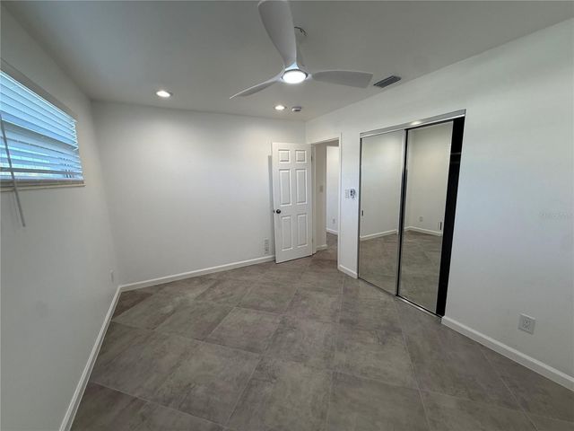 15573 BEDFORD CIRCLE E, Clearwater, FL 33764