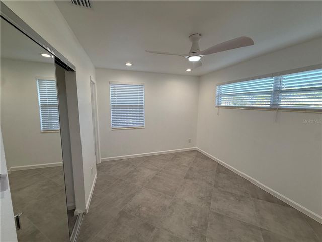 15573 BEDFORD CIRCLE E, Clearwater, FL 33764