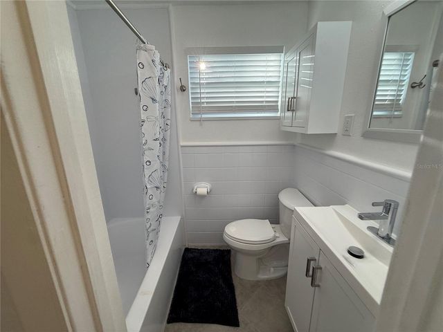 15573 BEDFORD CIRCLE E, Clearwater, FL 33764