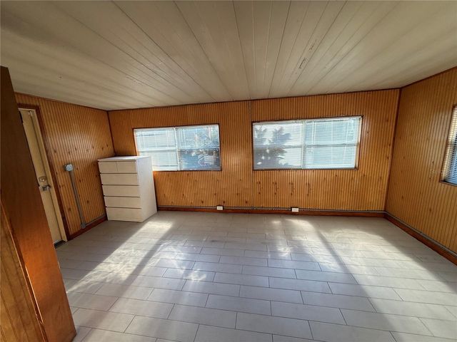 15573 BEDFORD CIRCLE E, Clearwater, FL 33764