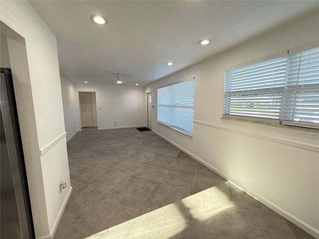 15573 BEDFORD CIRCLE E, Clearwater, FL 33764