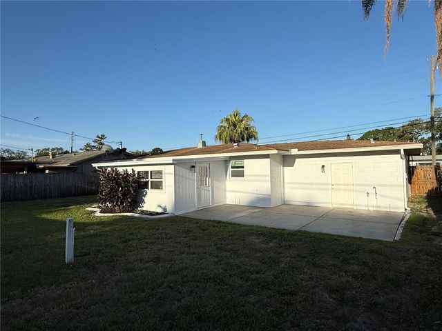 15573 BEDFORD CIRCLE E, Clearwater, FL 33764