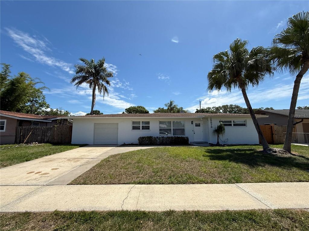 15573 BEDFORD CIRCLE E, Clearwater, FL 33764