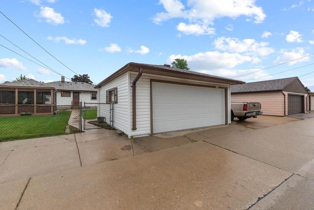6501 S 19th STREET, Milwaukee, WI 53221