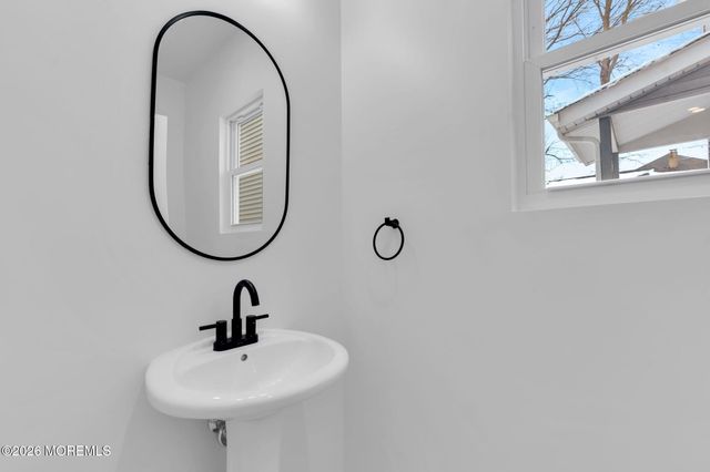 211 De Witt Avenue, Asbury Park, NJ 07712