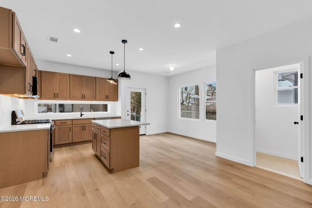 211 De Witt Avenue, Asbury Park, NJ 07712