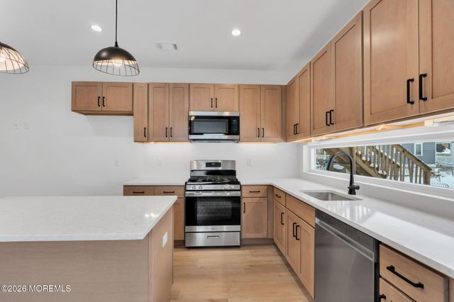 211 De Witt Avenue, Asbury Park, NJ 07712