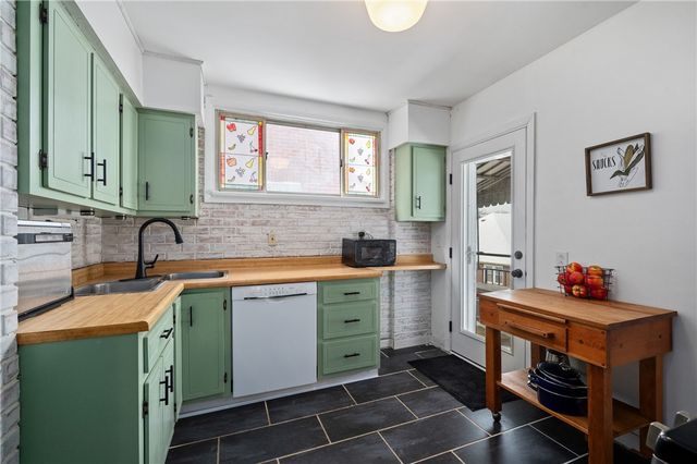 605 Whitney Ave, Regent Square, PA 15221