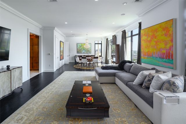 2525 N PEARL Street 1601A, Dallas, TX 75201