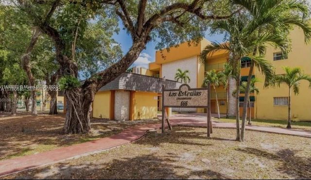 666 W 81st Street 127, Hialeah, FL 33014