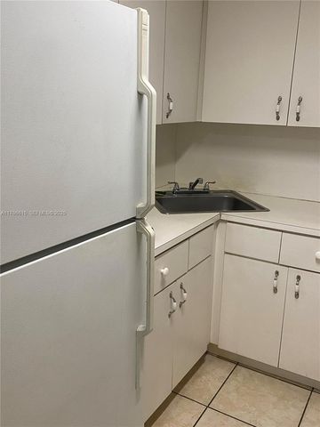666 W 81st Street 127, Hialeah, FL 33014