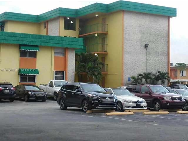 666 W 81st Street 127, Hialeah, FL 33014
