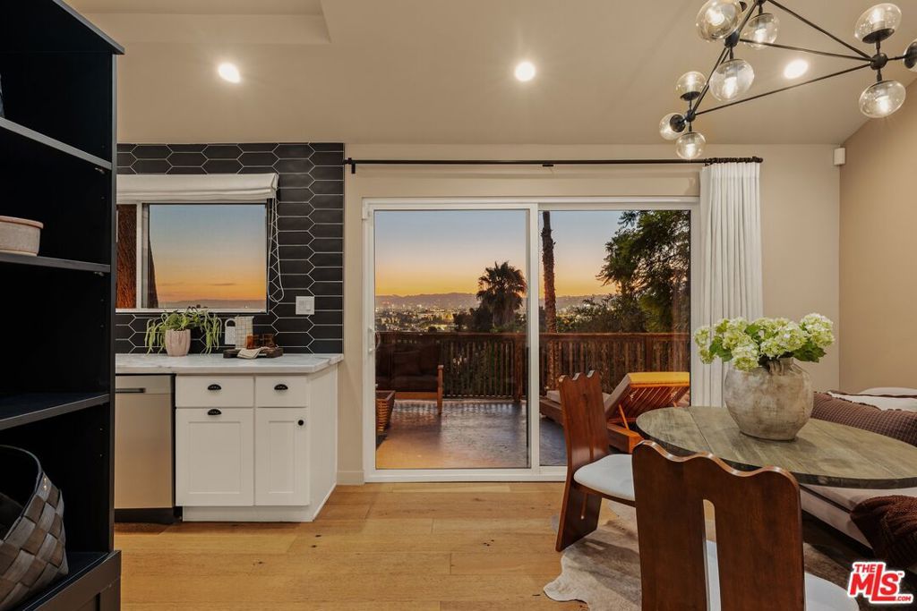 Image 3 of property listing at 937 Lucile Avenue, Los Angeles, CA 90026