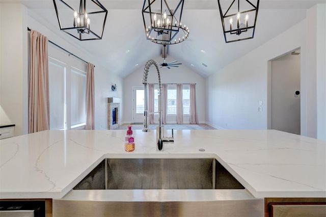 101 Pont Neuf Court, Edmond, OK 73034