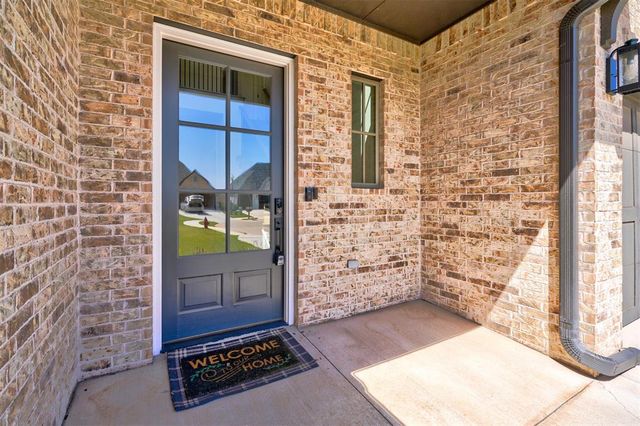 101 Pont Neuf Court, Edmond, OK 73034