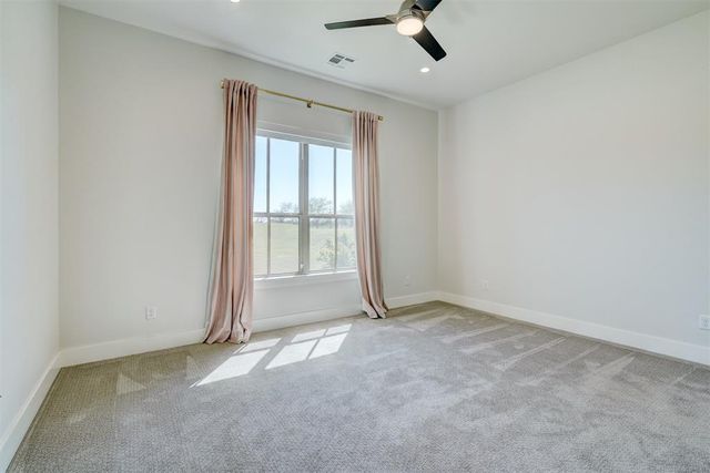 101 Pont Neuf Court, Edmond, OK 73034