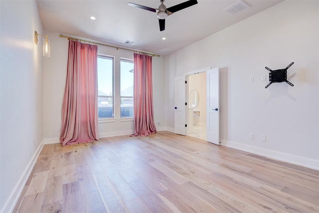 101 Pont Neuf Court, Edmond, OK 73034