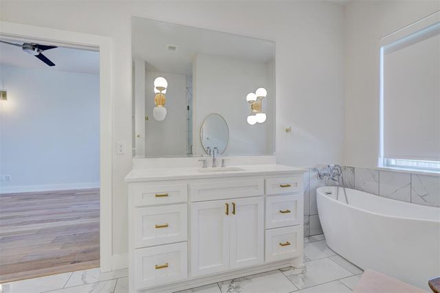 101 Pont Neuf Court, Edmond, OK 73034