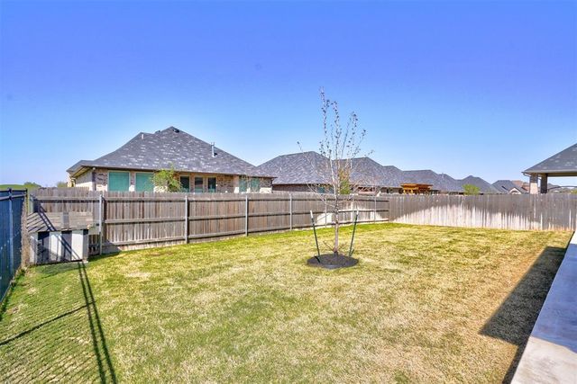 101 Pont Neuf Court, Edmond, OK 73034
