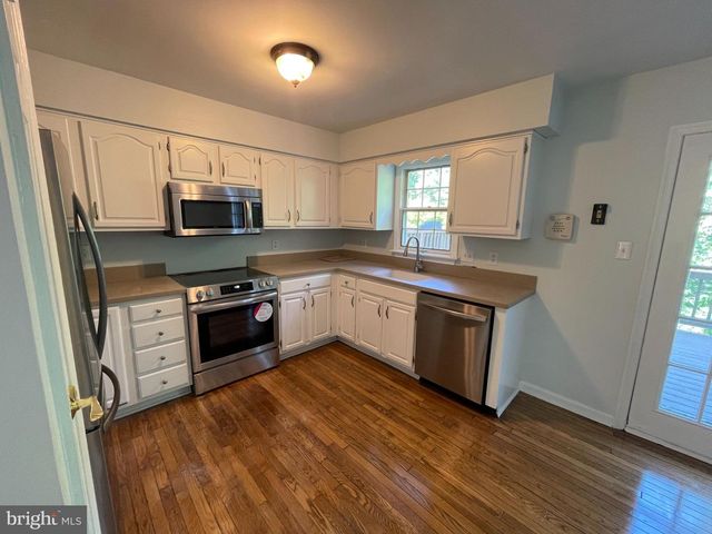 12638 MONARCH CT, Woodbridge, VA 22192