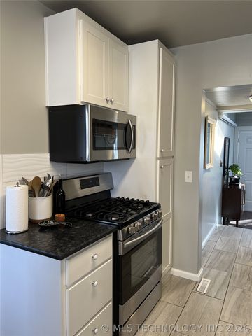 4544 E 5th Place, Tulsa, OK 74112