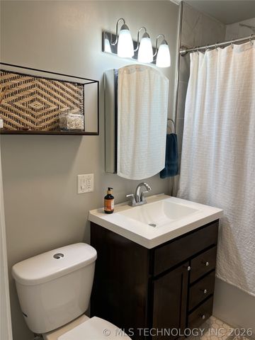 4544 E 5th Place, Tulsa, OK 74112