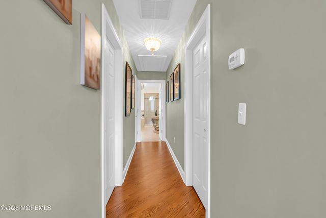 118 Pelican Court, Marlboro, NJ 07746