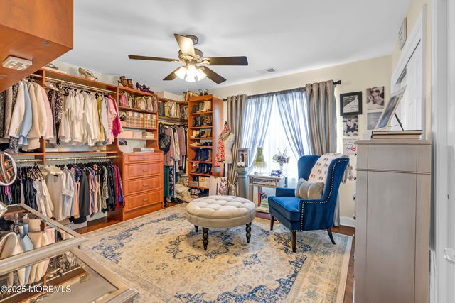 118 Pelican Court, Marlboro, NJ 07746