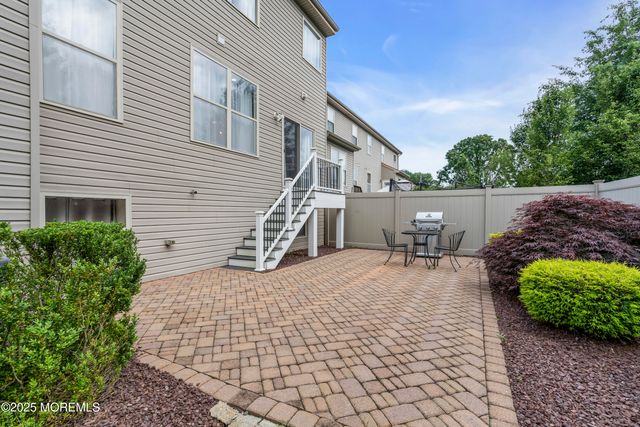 118 Pelican Court, Marlboro, NJ 07746