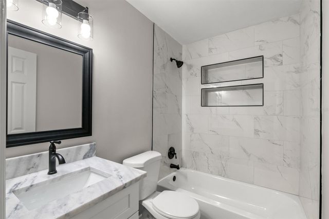 5546 5TH STREET S, St Petersburg, FL 33705