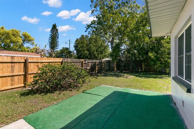 5546 5TH STREET S, St Petersburg, FL 33705
