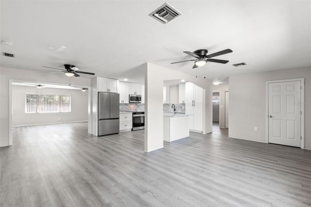 5546 5TH STREET S, St Petersburg, FL 33705