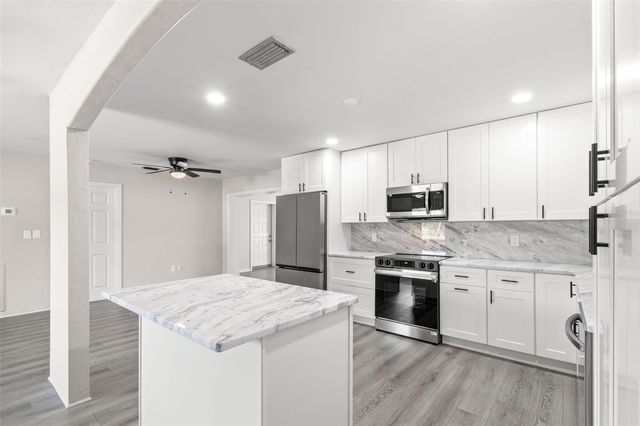 5546 5TH STREET S, St Petersburg, FL 33705