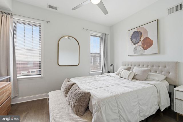 2023 MOORE ST, Philadelphia, PA 19145