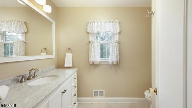 10 Canterbury Pl, Cranford Twp., NJ 07016