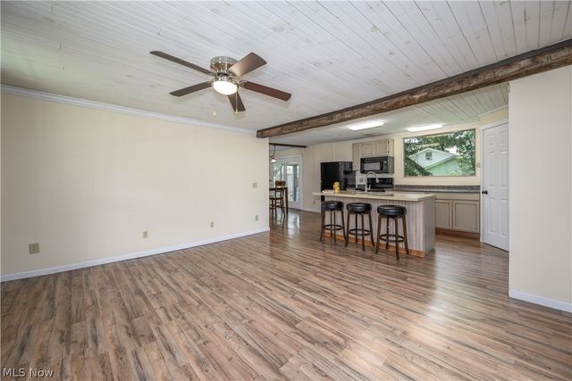 128 E Central Ave, Ravenna, OH 44266