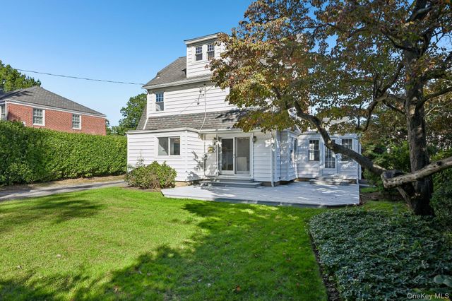 140 Kilburn Road, Garden City, NY 11530